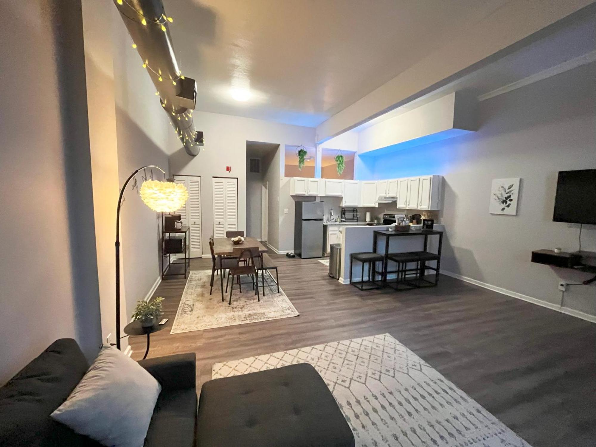 Downtown Cleveland -Modern First Floor Unit Διαμέρισμα Εξωτερικό φωτογραφία